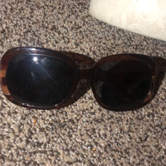 Coach sunglasses w case - Picture 2 of 3